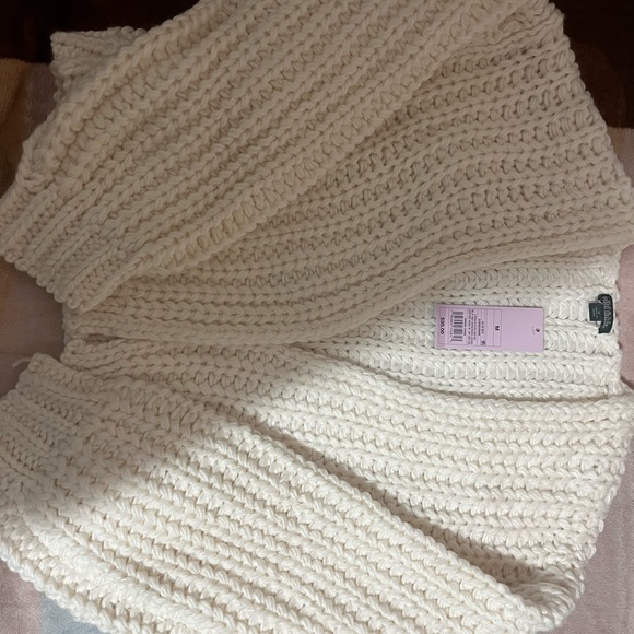 White cardigan - Picture 4 of 4